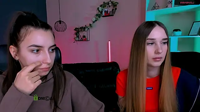 mila firee online show from March 17, 10:52 am