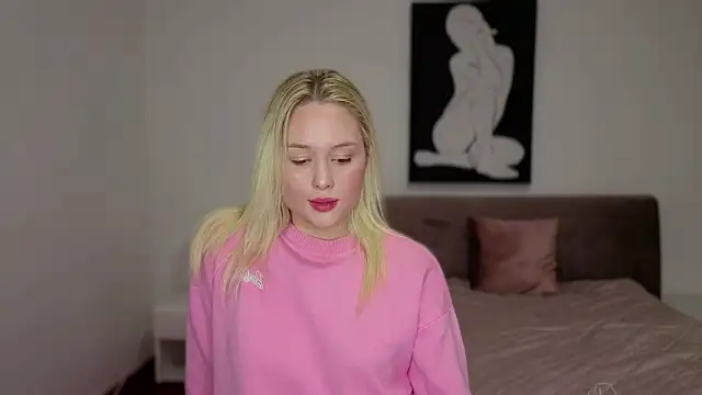 Jessiestar  online show from February 15, 7:35 pm