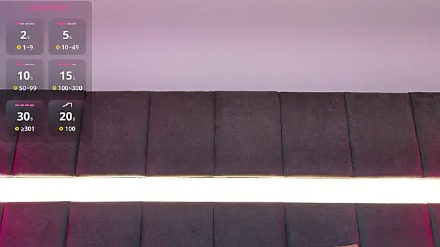 luna blannco online show from February 4, 12:30 pm