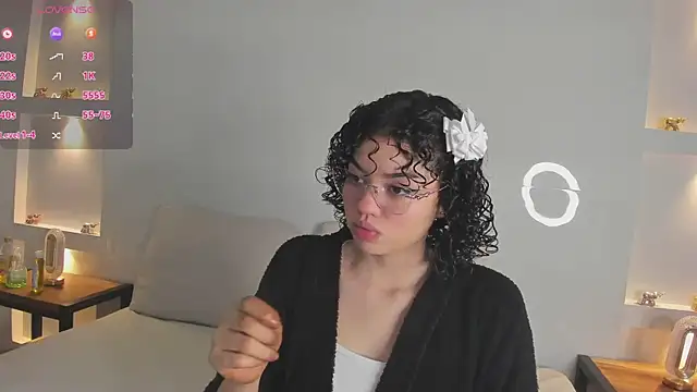 chloe cortez online show from April 18, 11:56 am