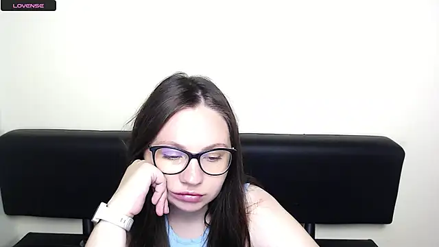 LiliaErmi online show from June 27, 7:31 am