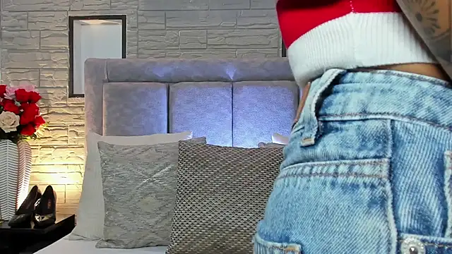 LanaRouse online show from February 23, 11:04 pm