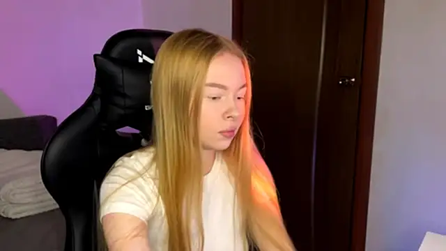 LumiSun online show from December 19, 4:54 pm