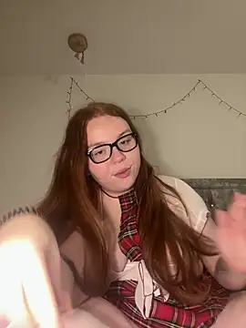 AnnieAinsx online show from February 13, 8:21 pm