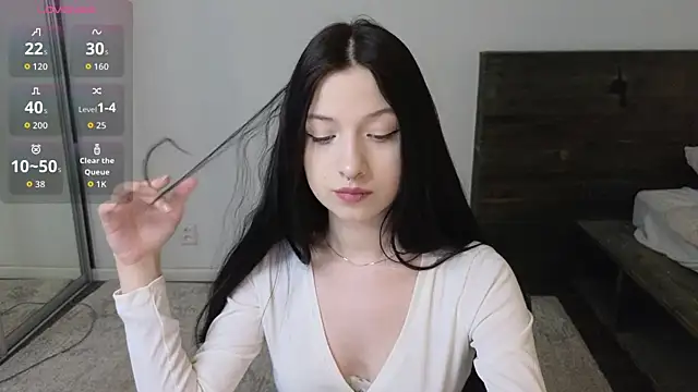 AlicePowells online show from April 20, 11:02 am