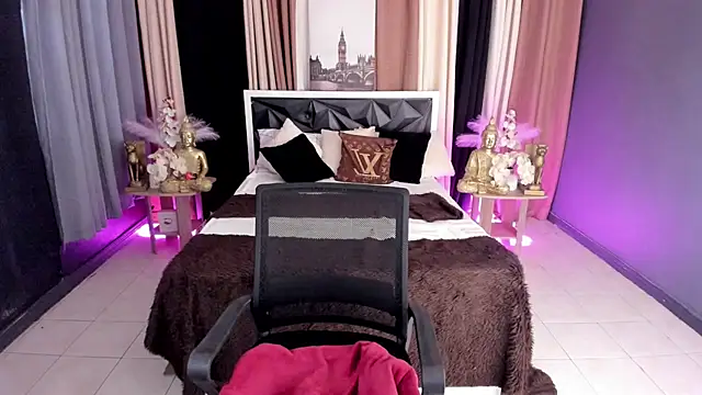 LustfulTrans online show from July 7, 6:10 pm
