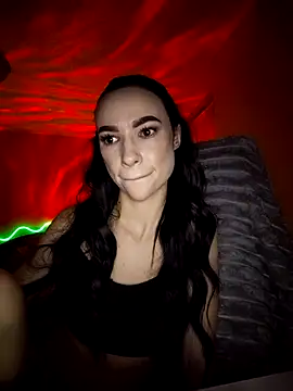  Juliss  online show from December 14, 2:34 pm