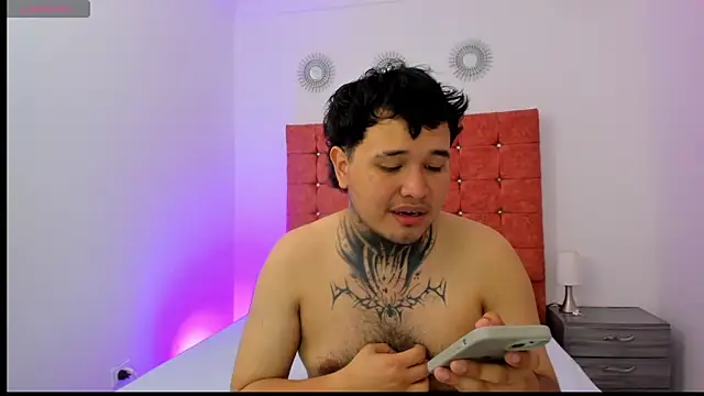 Beele and Evie online show from February 22, 3:18 am