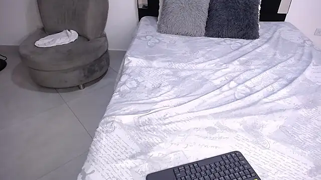 CataleyaRoselle online show from February 20, 2:29 pm