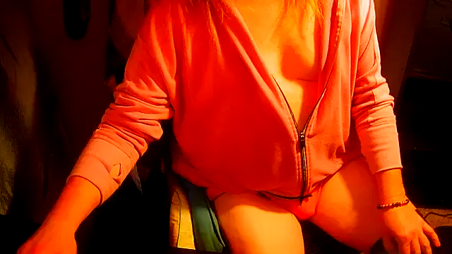 GoodGirlKelly online show from February 22, 3:07 am