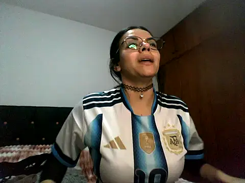 luluclark69 online show from June 28, 12:39 am