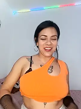 luluclark69 online show from February 14, 1:07 am