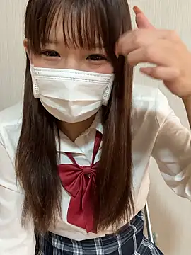 hikari12345678 online show from December 16, 4:40 am