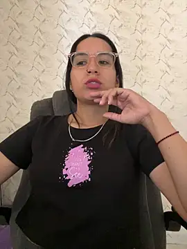 Val12777 online show from December 20, 4:33 pm