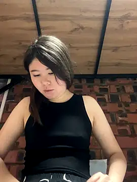 Sarah2127 online show from December 15, 11:04 am