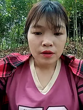 May-Ne online show from April 17, 2:24 am