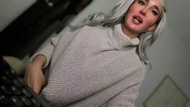 MissTransUSA online show from March 9, 6:55 pm