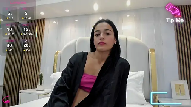 Miah Scarlet online show from December 16, 12:00 pm