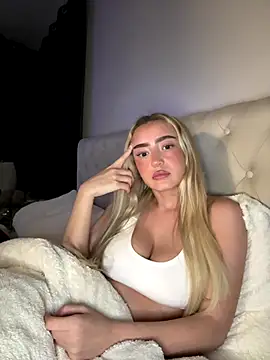 TashaXnaughty online show from December 17, 9:19 pm