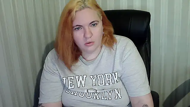 LissaLeon online show from December 16, 8:53 am