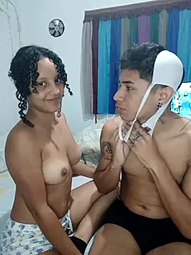 LolaAndBugs  online show from February 5, 1:41 am