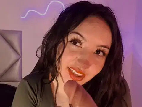 Lyra Monrroy online show from December 22, 2:36 am