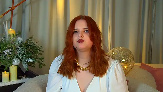 AliceAmbrose online show from December 19, 10:57 pm