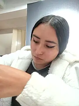 Venuz Rivers  online show from January 8, 7:07 pm