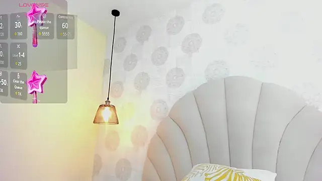 clarise hall3 online show from April 16, 8:30 pm