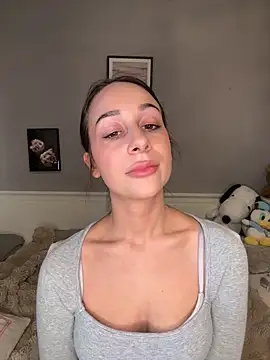 ChiaraSommer online show from April 19, 4:29 pm