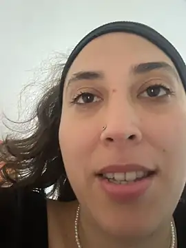 LatinDoll8 online show from April 8, 4:47 am