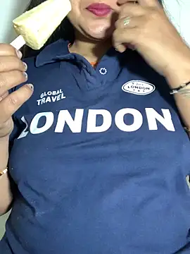 missmisha01 online show from April 9, 9:48 am