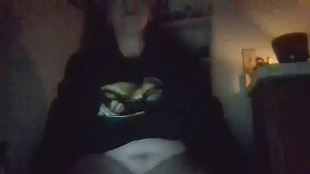 becky1111 online show from April 11, 9:02 am