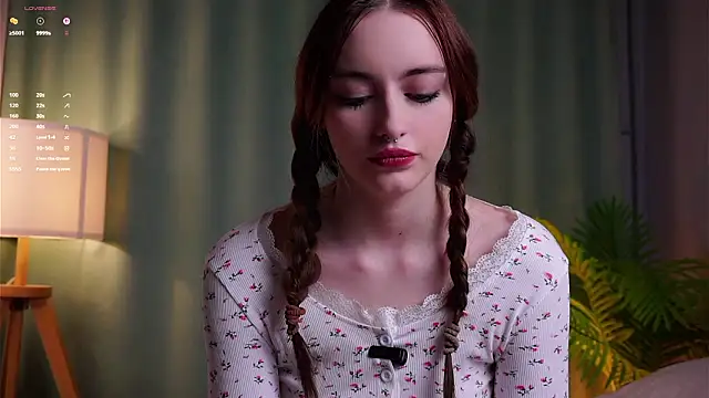 BeckiMacreno online show from March 5, 2:13 pm