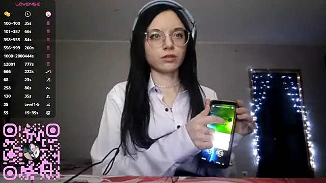 PazGingg online show from December 17, 7:29 pm