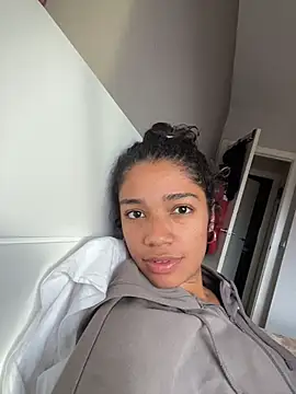 MikaScarlet online show from April 8, 5:48 pm