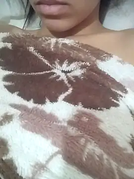 Moniquelais online show from January 6, 1:15 pm