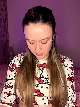 LilyLuck  online show from December 22, 12:36 am