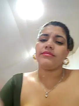 Ivy enjoy online show from June 1, 9:05 pm