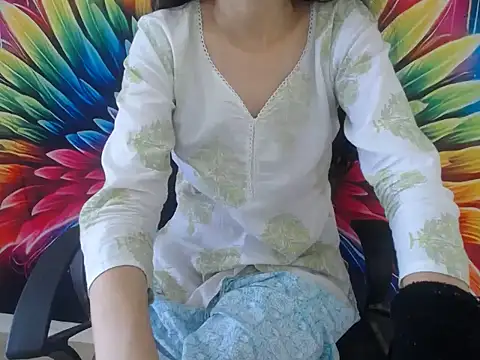 Farhana beautyfull online show from June 4, 5:12 am