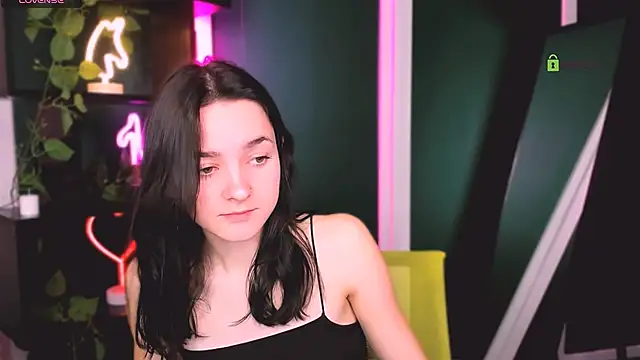 lole ti online show from April 12, 6:33 pm