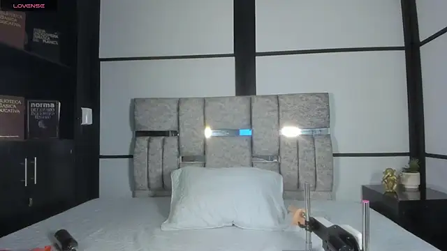 AmbarBrownn  online show from February 7, 9:07 pm