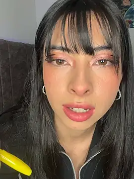 junorise23 online show from January 15, 4:29 am