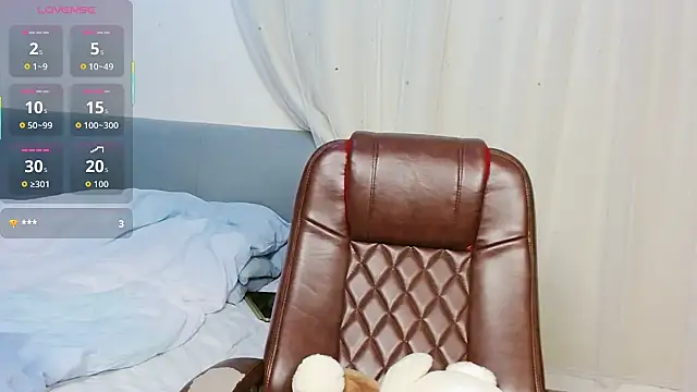 lucynan online show from January 12, 2:00 pm