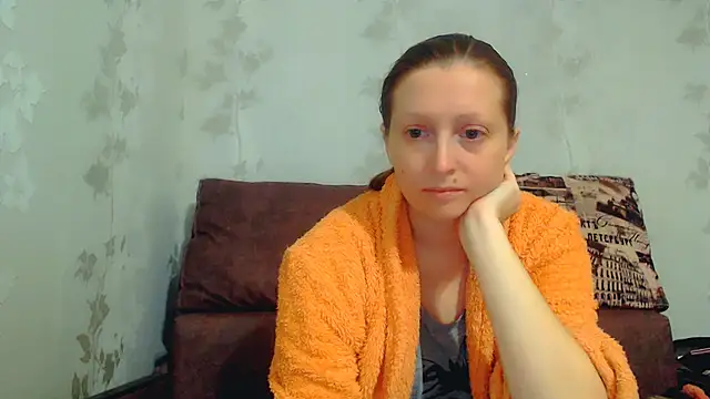 CrystallAngel online show from January 11, 4:45 pm