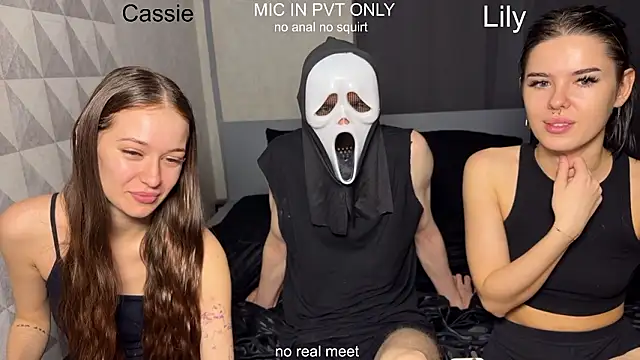 girls secrets online show from February 17, 11:20 am