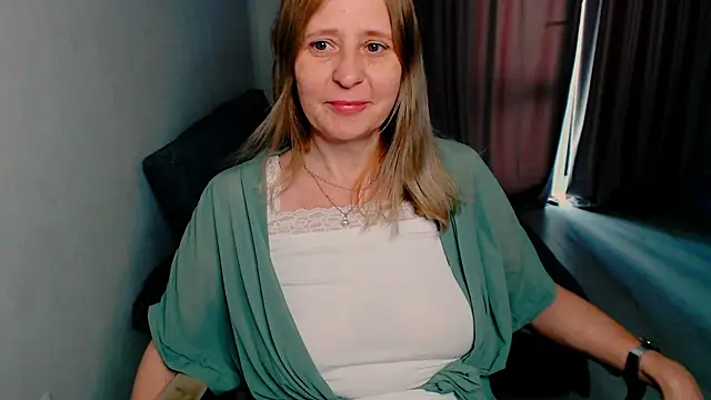 MiLenaMilf online show from June 2, 8:04 am