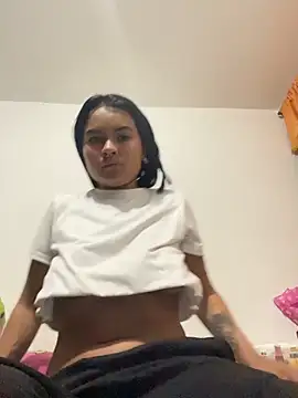 Chloe cortes online show from May 3, 12:58 am