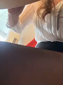 Molly-xiao online show from April 10, 9:48 am