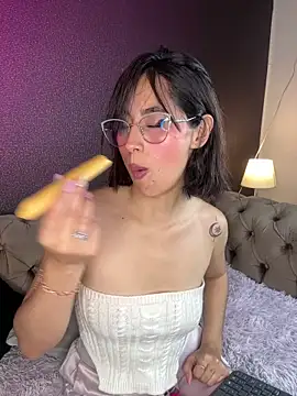 luna gv online show from February 20, 10:39 am